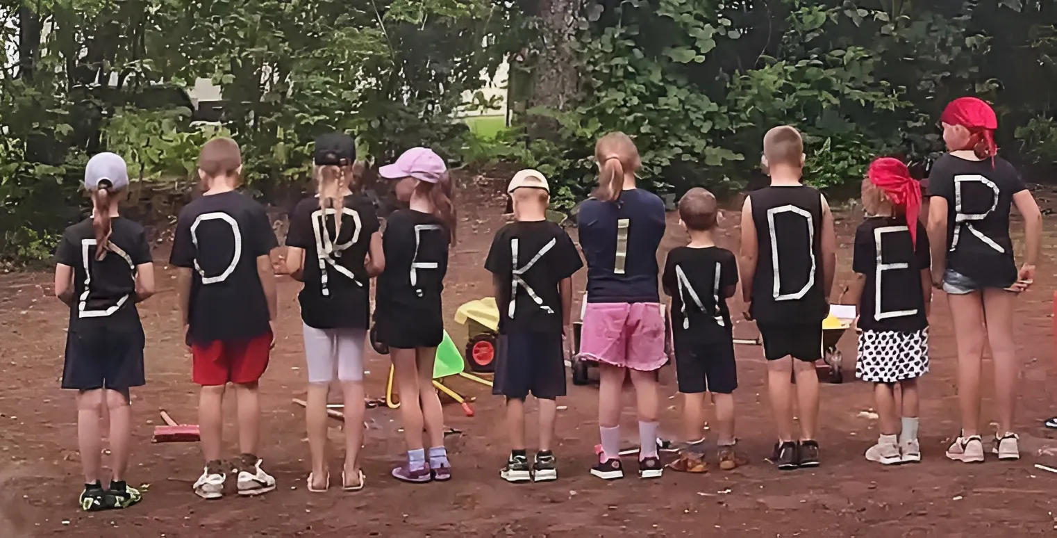 Dorfkinder_Slider Verein - copy (1).jpg